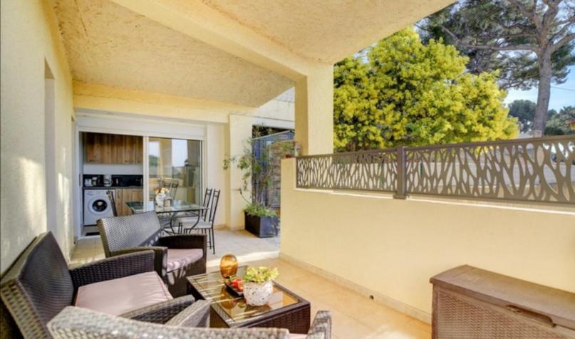 Villa Superbe Vue Mer Sur La Baie De Bandol , 200 M Des Plages Sanary-sur-Mer Eksteriør bilde